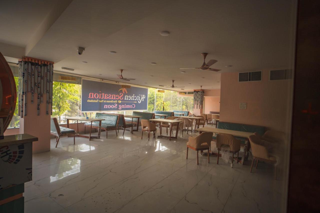 Hotel The Grand Tara Indore Exterior foto